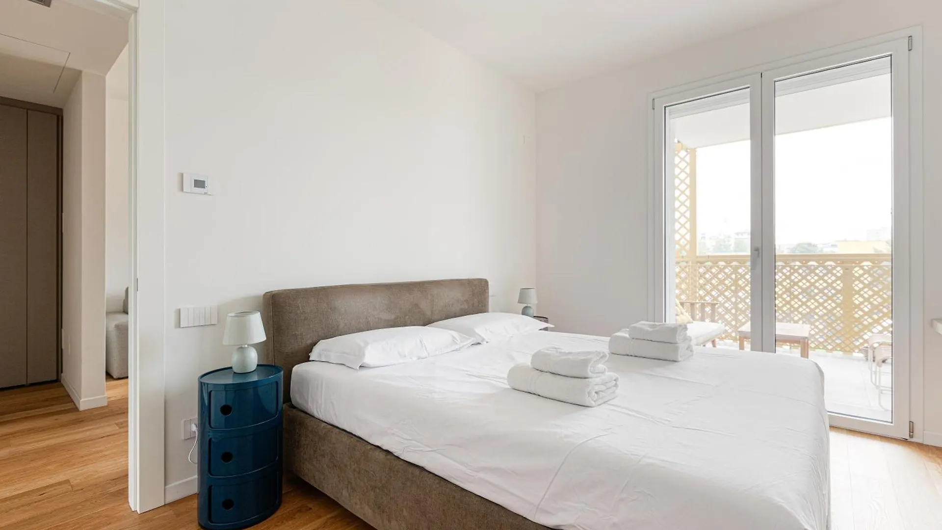 Amazing & Central Milan Apt - City Life District! 0*,  이탈리아