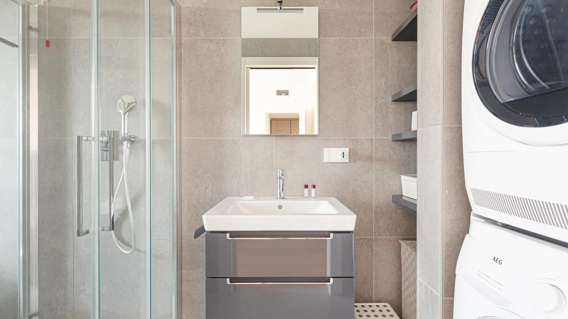 Amazing & Central Milan Apt - City Life District! 아파트