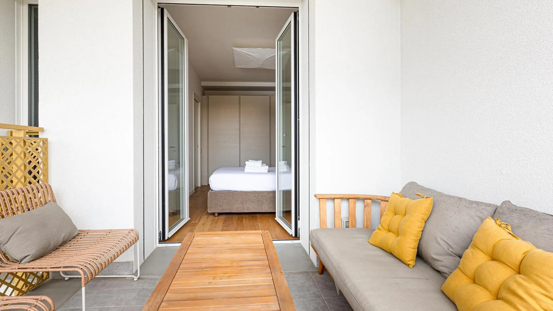 Amazing & Central Milan Apt - City Life District! 0*,