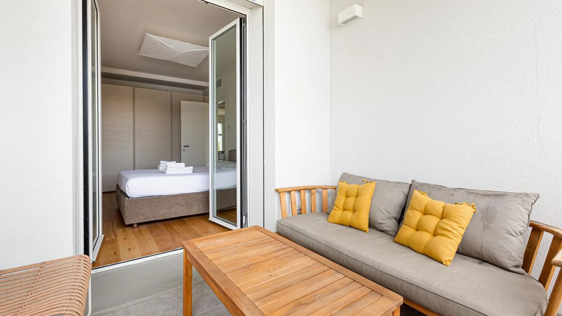 Amazing & Central Milan Apt - City Life District! 0*,